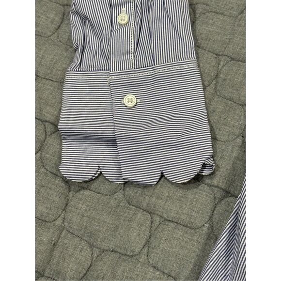 Ladies striped button down top. Size 10 by Banana Republic - Picture 4 of 6